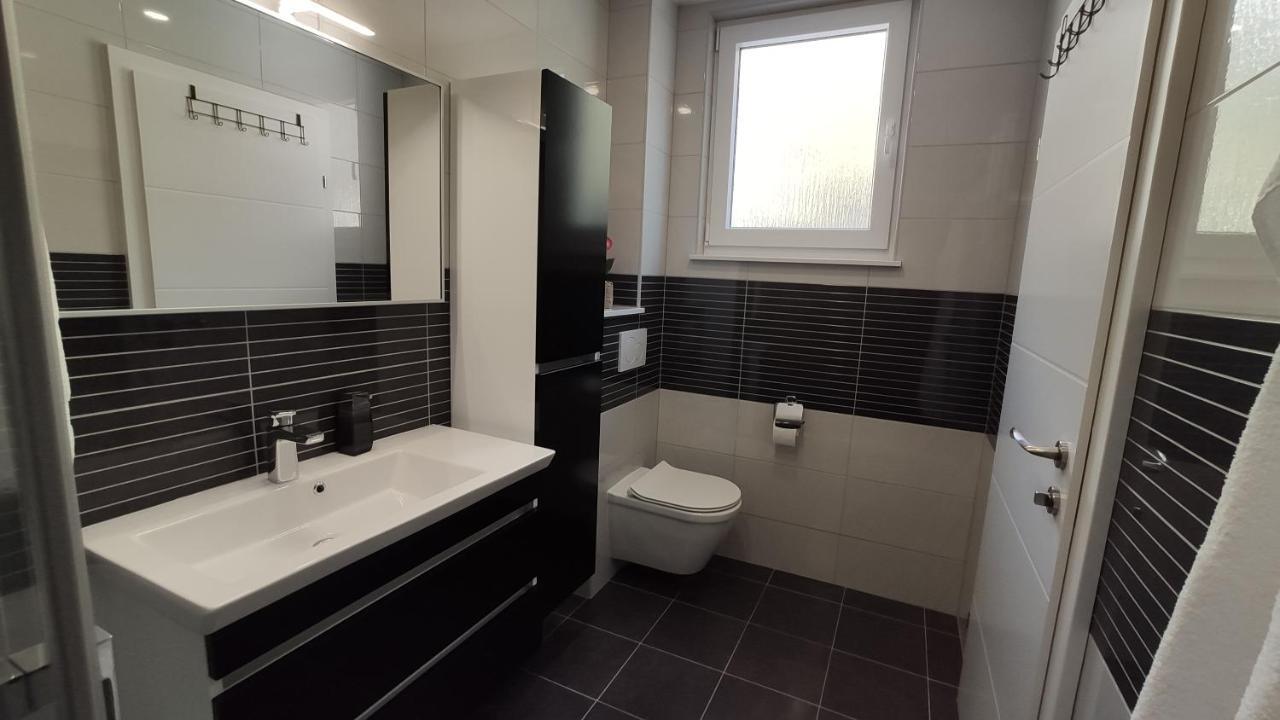 Luxury Apartment Pape Baška Voda المظهر الخارجي الصورة