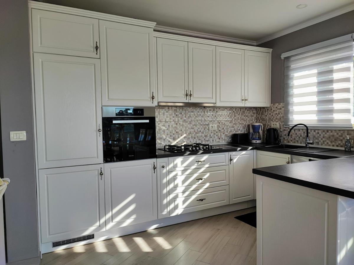 Luxury Apartment Pape Baška Voda المظهر الخارجي الصورة